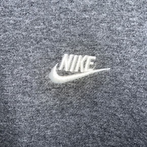 Nike hoodie - Picture 2 of 4